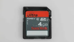 SDカード SanDisk Ultra一体型メモリー復旧サービスのSDカード(4GB)が認識しない。