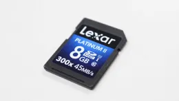 SDカード Lexar SDカードのデータ削除から写真を復旧