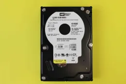 HDD Westerndigital WD1600BB-00RDA0 が認識しない。