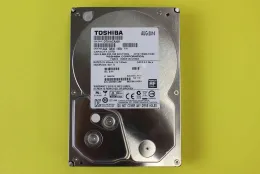 HDD Toshiba(DT01ACA300)から異音が発生し、認識できない。