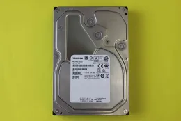 HDD Toshiba(MD04ACA600)から異音が発生し、認識できない。