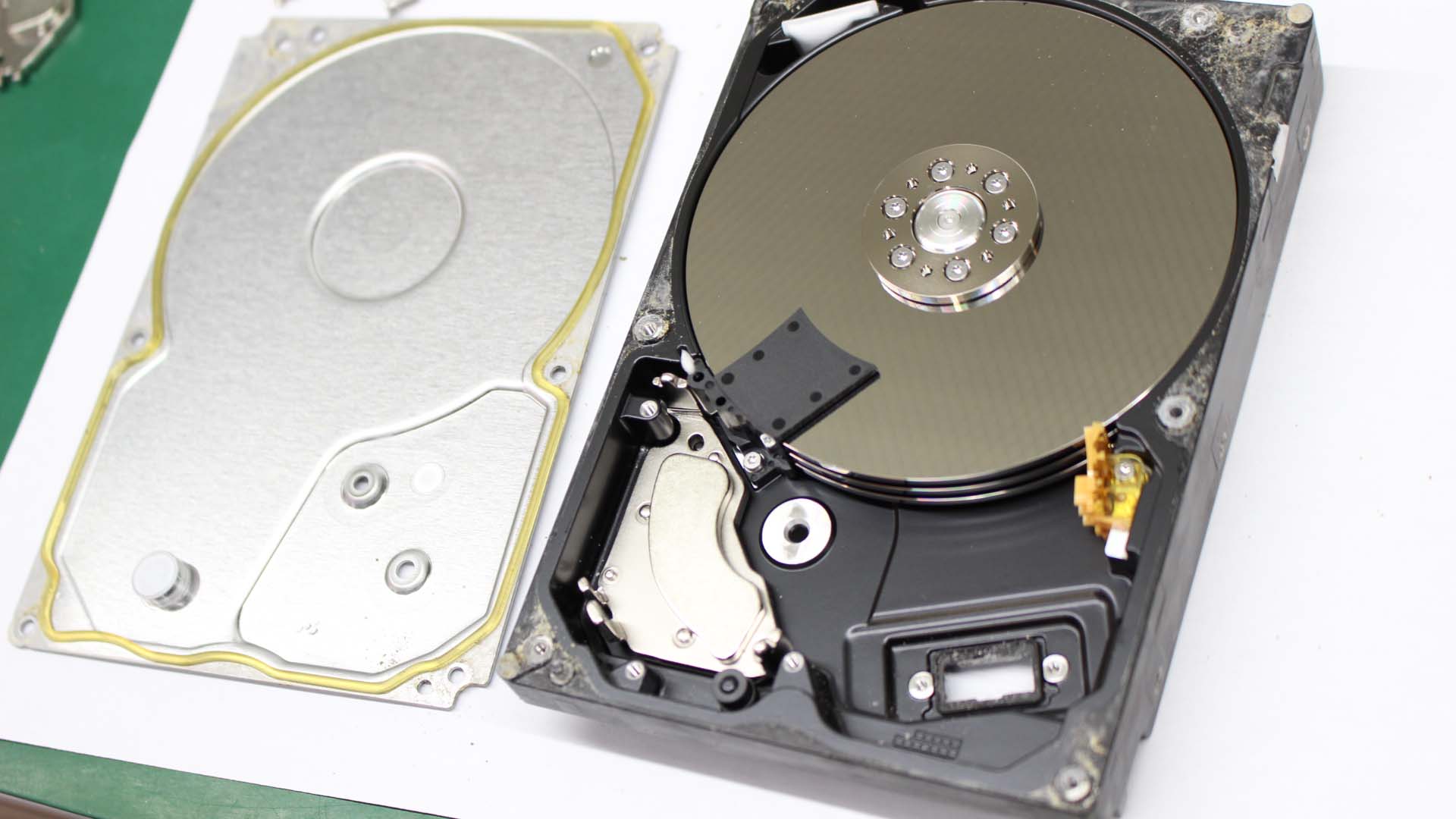 Buffalo HD-LC3.0U3/N DT01ACA300 3TB 水没したHDDの復旧に成功