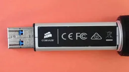 USBメモリー CORSTAIR-256GBが認識できなくなってしまった。