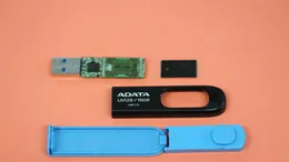 USBメモリー USBメモリー(ADATA UV128)へアクセスできなくなった。