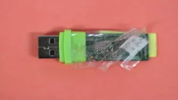 USBメモリー UFD8GSL-BKBが認識できなくなってしまった。