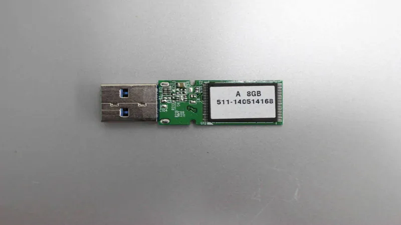 TDK USBメモリー-1